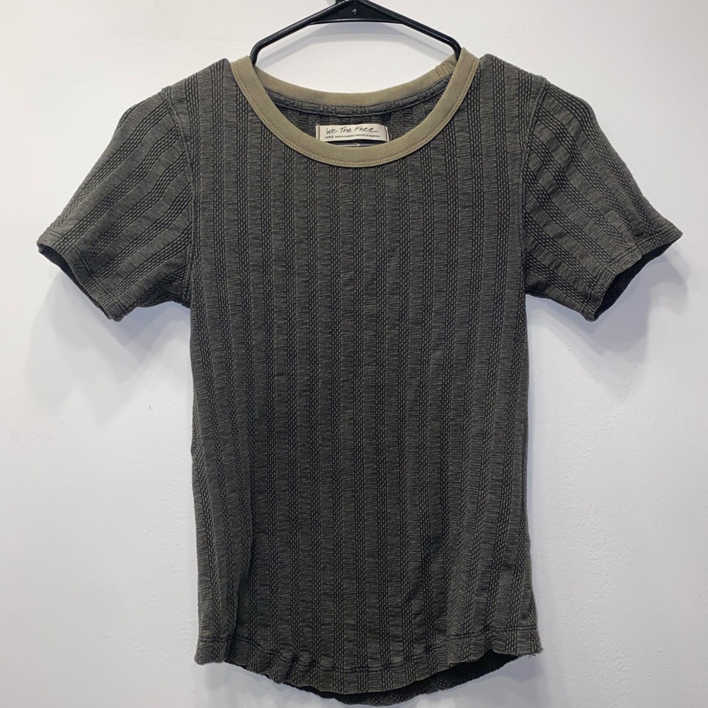 🟣 We the Free/Free People - Green Stretchy T-Shirt